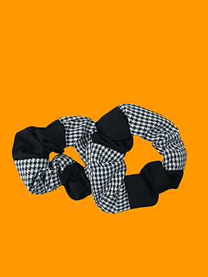 Checkered black scunchie Checkered black scunchie