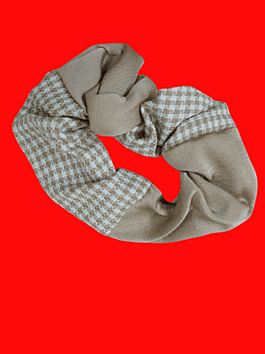 Checkered black scunchie Checkered black scunchie