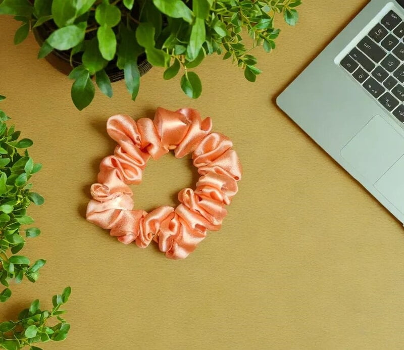 Orange slim scrunchie Orange slim scrunchie